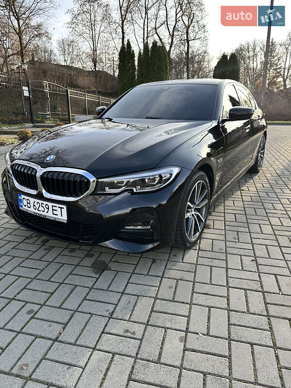 Седан BMW 3 Series 2022 в Києві
