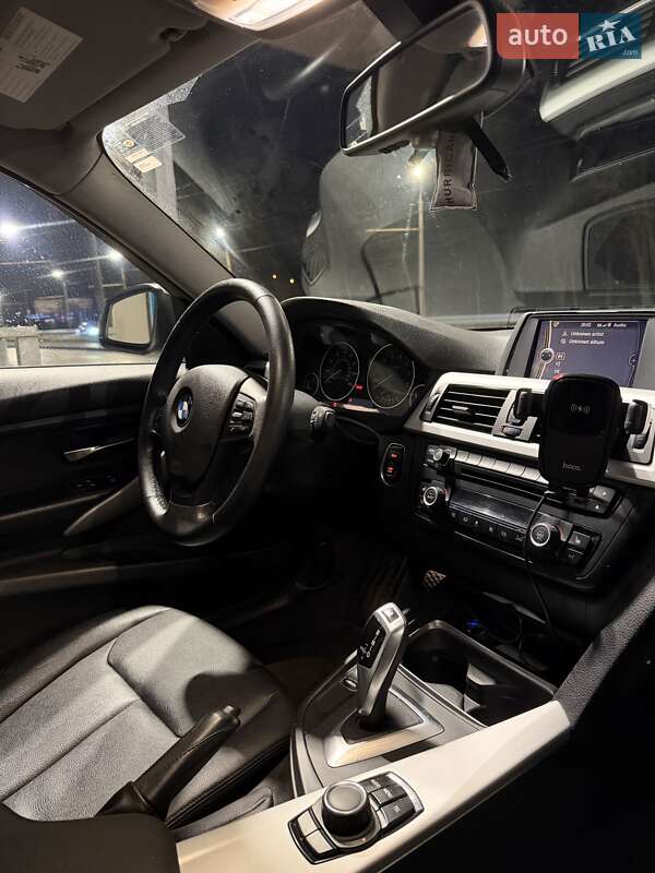 Седан BMW 3 Series 2013 в Днепре