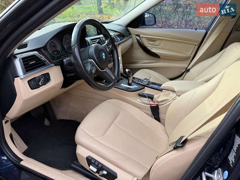 Седан BMW 3 Series 2016 в Киеве