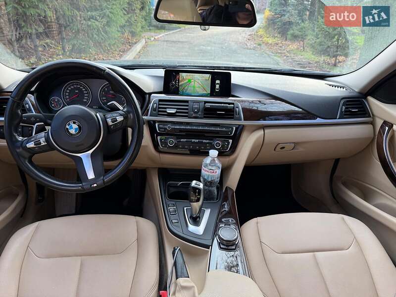 Седан BMW 3 Series 2016 в Киеве