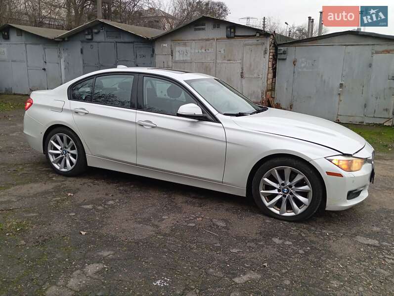 Седан BMW 3 Series 2013 в Києві
