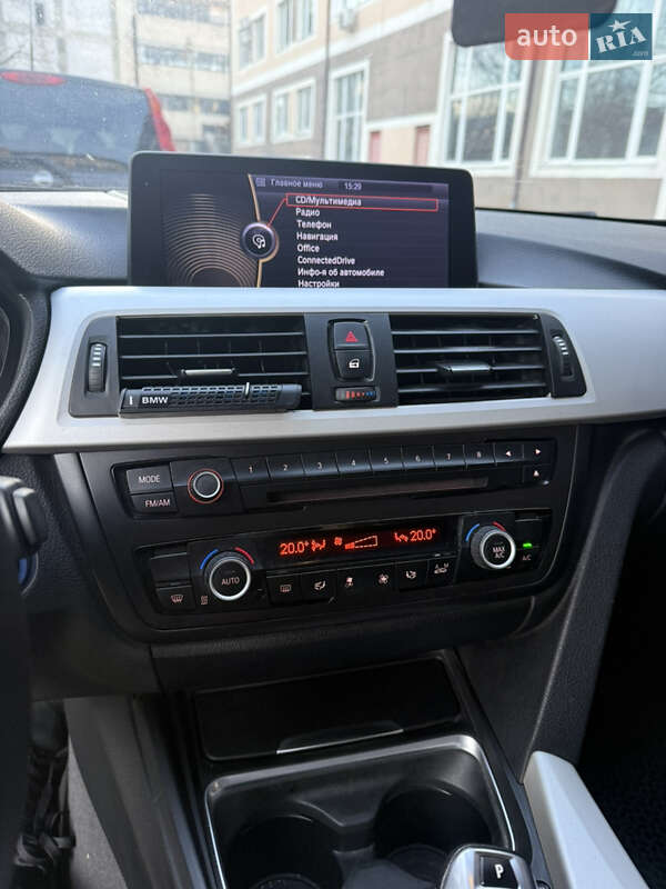 Седан BMW 3 Series 2012 в Чернівцях