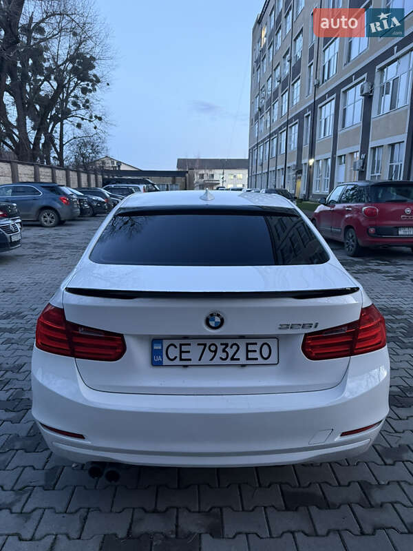 Седан BMW 3 Series 2012 в Чернівцях