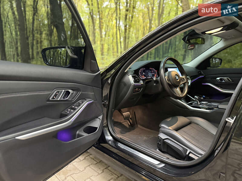Седан BMW 3 Series 2019 в Тернополе