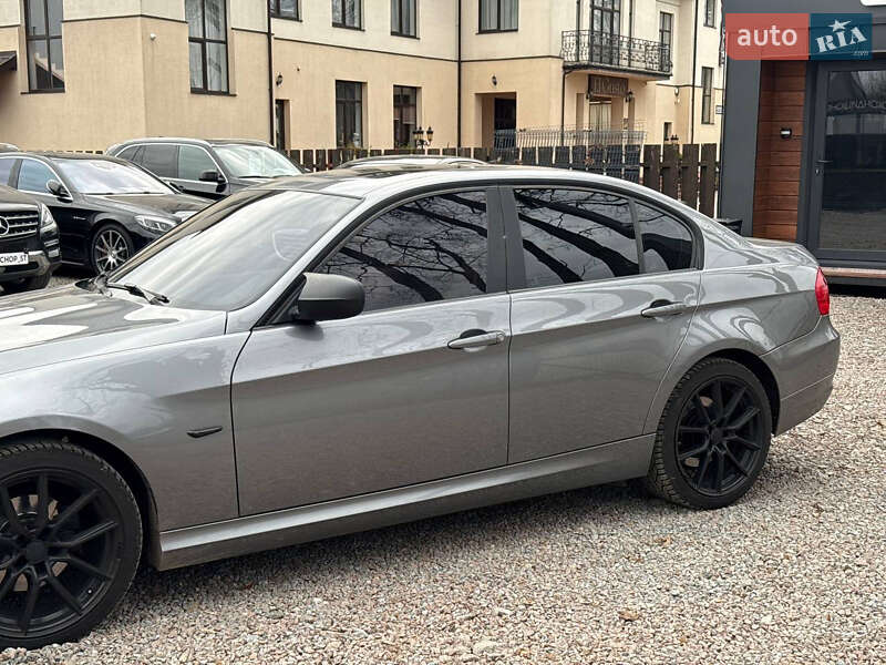 Седан BMW 3 Series 2010 в Стрые