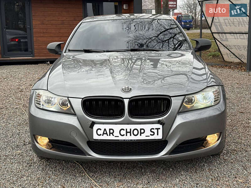 Седан BMW 3 Series 2010 в Стрые