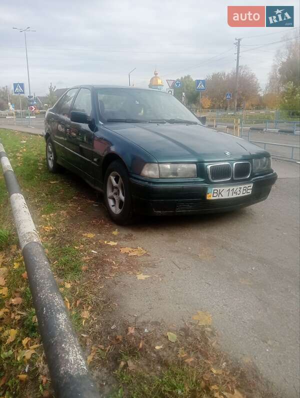 Седан BMW 3 Series 1997 в Здолбунове