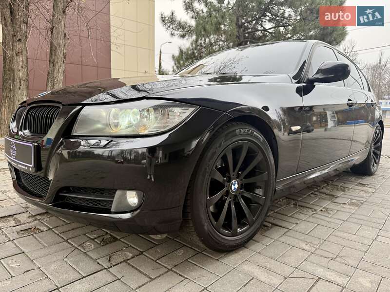 Седан BMW 3 Series 2011 в Днепре