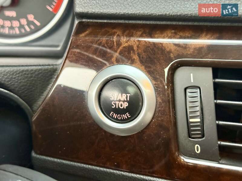 Седан BMW 3 Series 2011 в Днепре