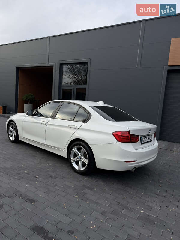 Седан BMW 3 Series 2013 в Киеве