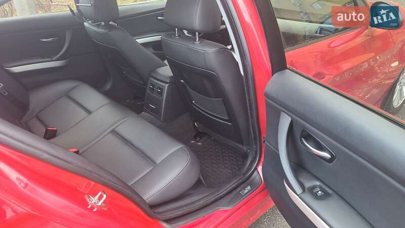 Седан BMW 3 Series 2006 в Киеве