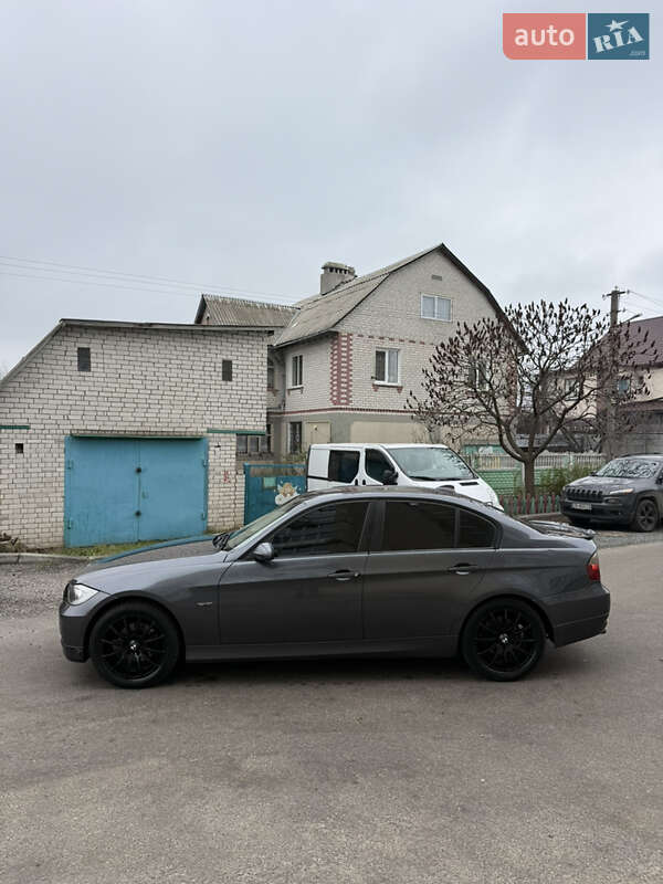 Седан BMW 3 Series 2006 в Чернигове