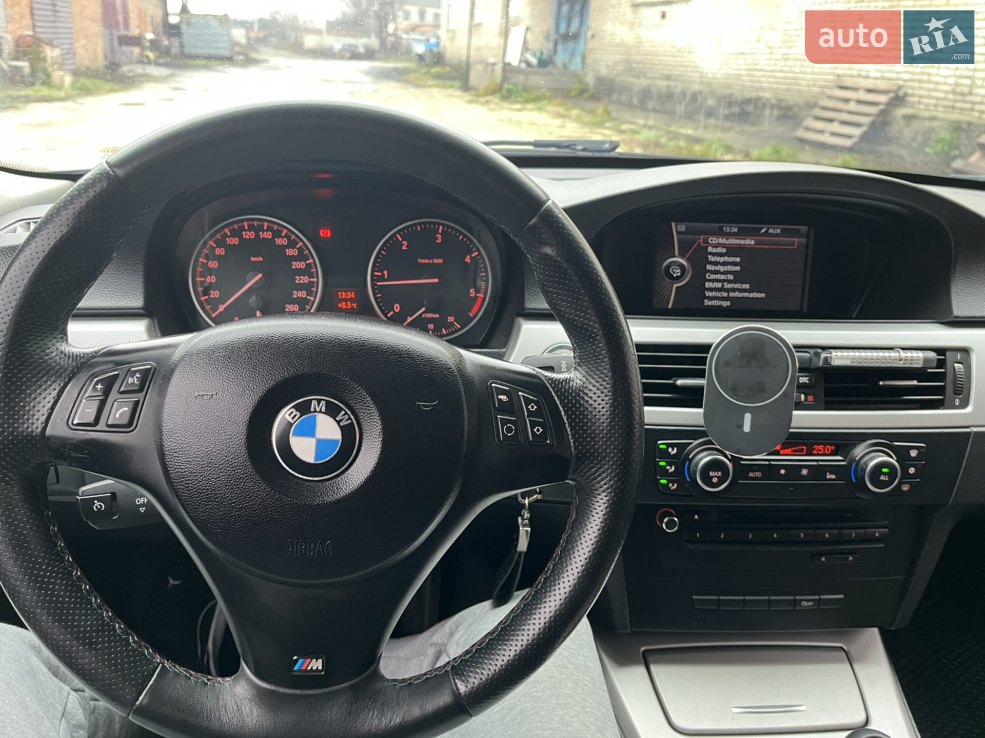 2010 BMW 3er - мініатюра 21