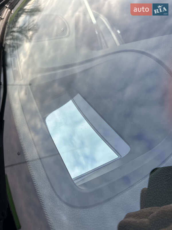 Седан BMW 3 Series 2013 в Житомире