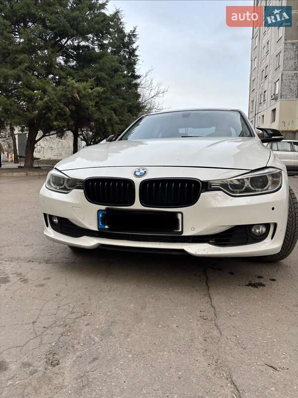 Седан BMW 3 Series 2013 в Полтаве