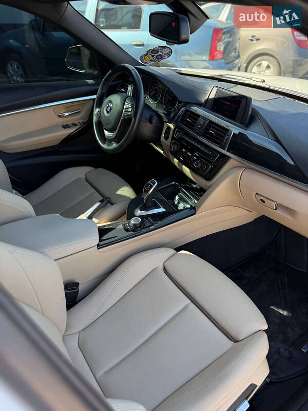 Седан BMW 3 Series 2018 в Черновцах