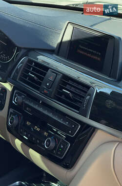 Седан BMW 3 Series 2018 в Черновцах