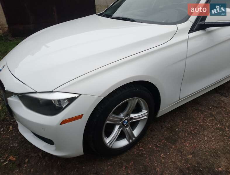 Седан BMW 3 Series 2015 в Киеве