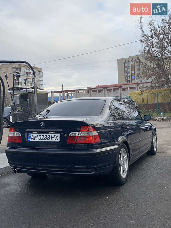 Седан BMW 3 Series 1999 в Коростене