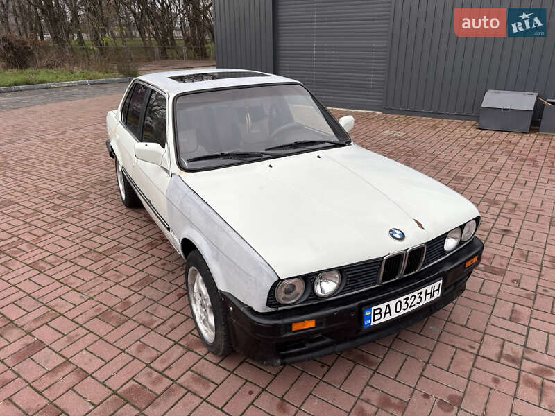 Седан BMW 3 Series 1986 в Знаменке