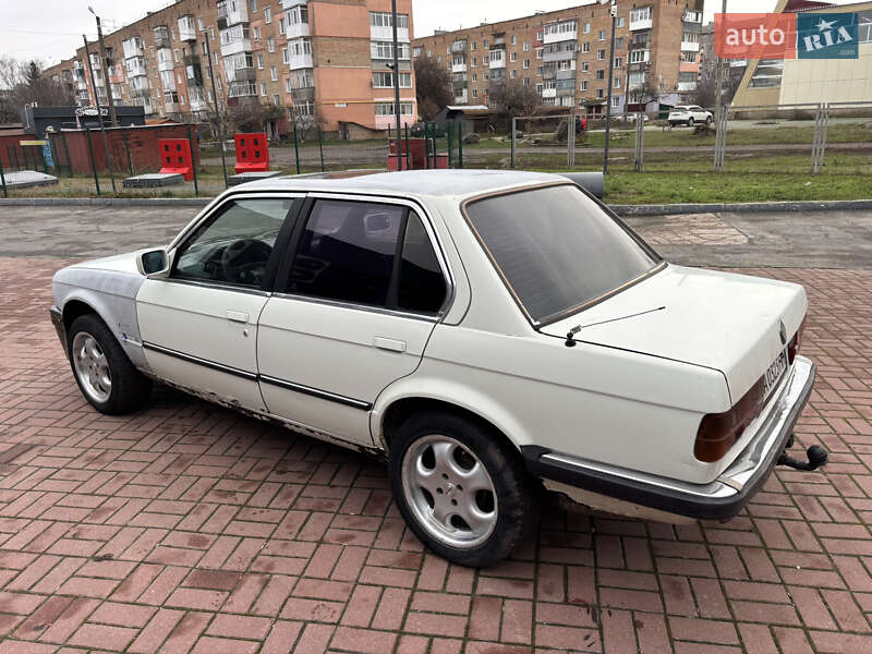 Седан BMW 3 Series 1986 в Знаменке