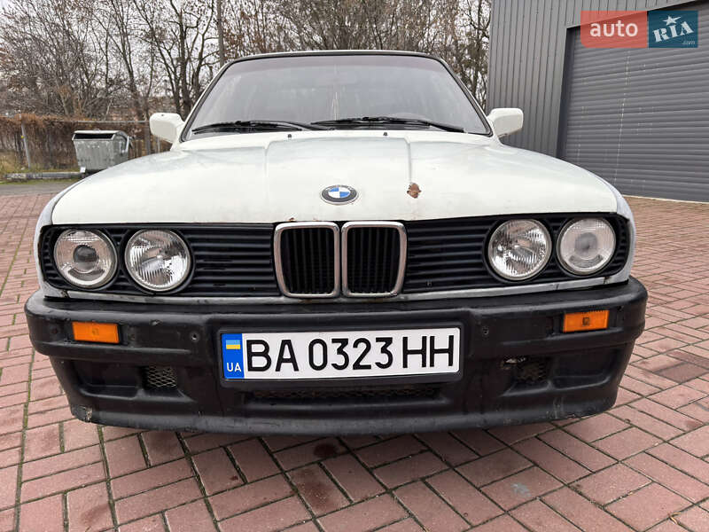 Седан BMW 3 Series 1986 в Знаменке