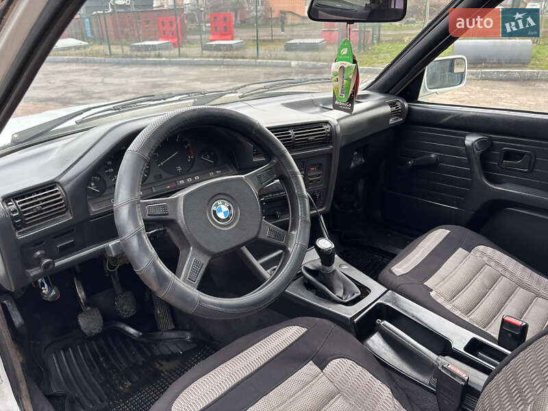 Седан BMW 3 Series 1986 в Знаменке