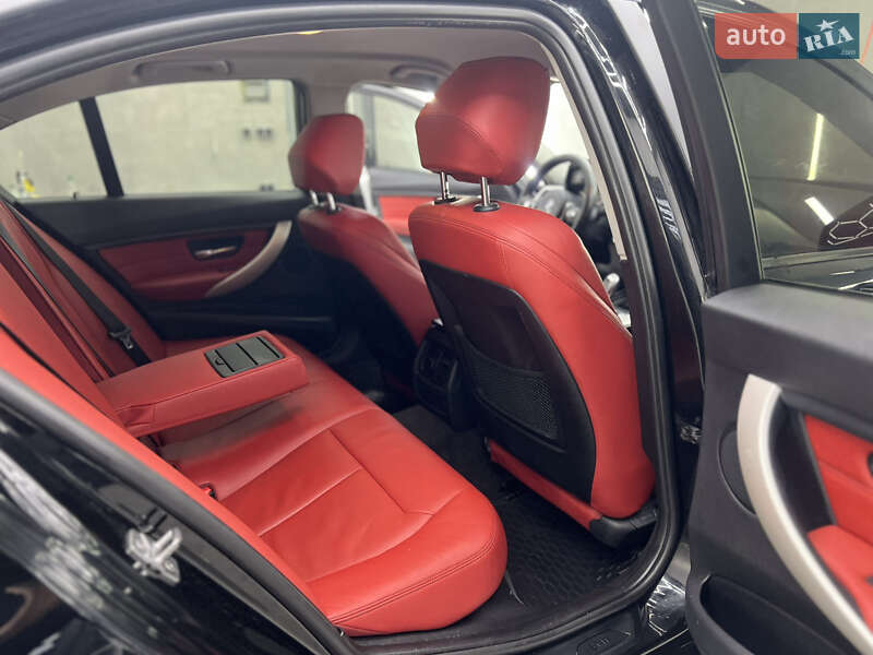 Седан BMW 3 Series 2013 в Одессе