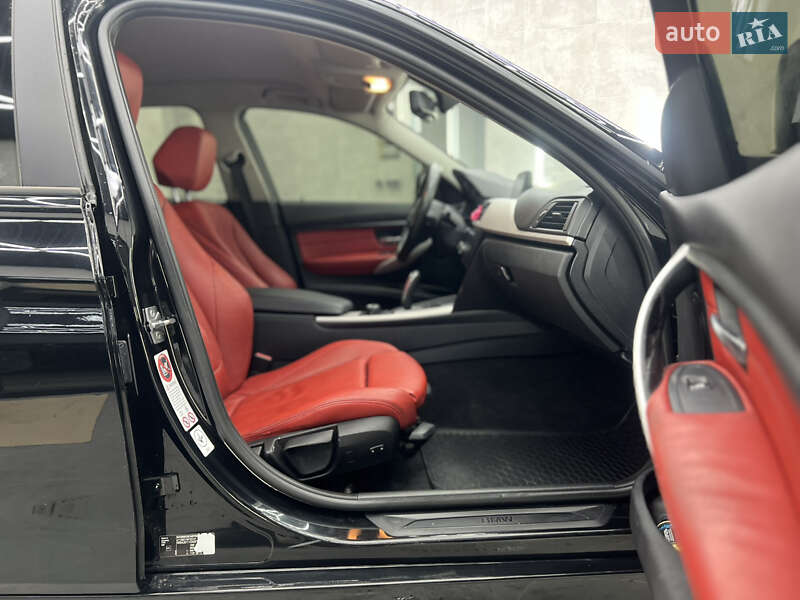 Седан BMW 3 Series 2013 в Одессе