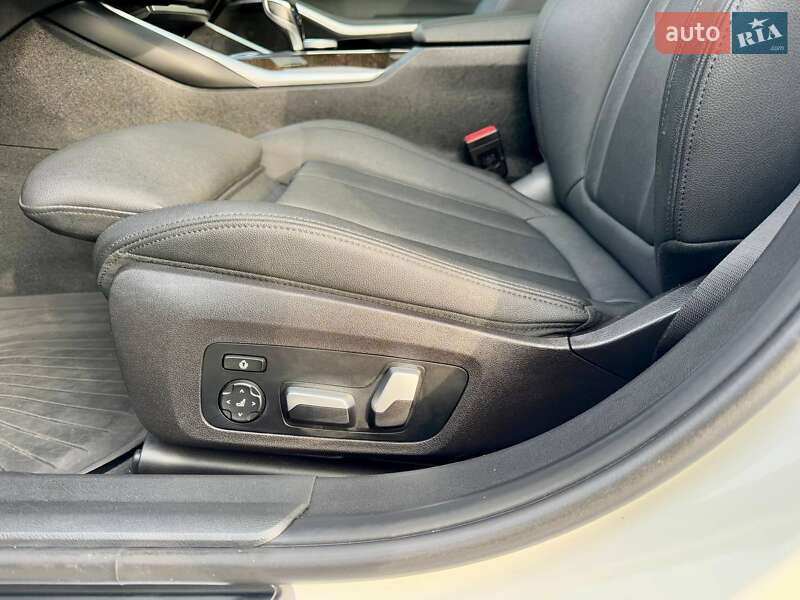 Седан BMW 3 Series 2020 в Киеве фото 40 Седан BMW 3 Series 2020 в Киеве