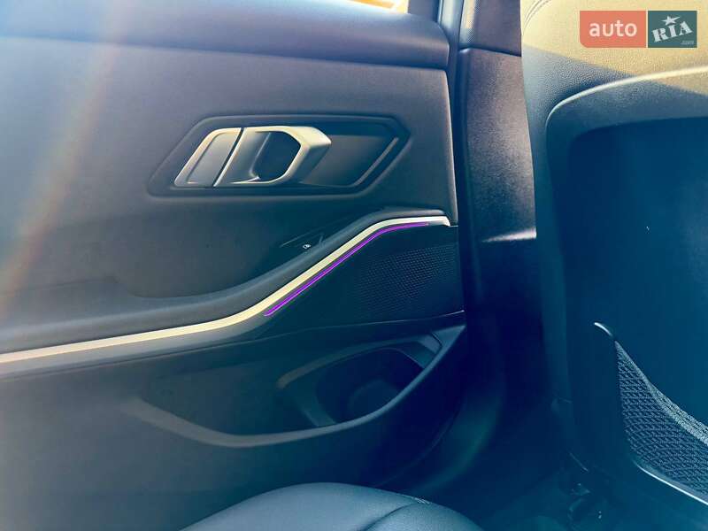 Седан BMW 3 Series 2020 в Киеве фото 61 Седан BMW 3 Series 2020 в Киеве