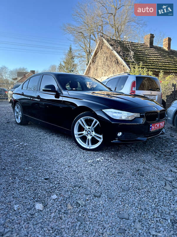 Седан BMW 3 Series 2014 в Львове