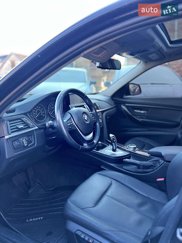 Седан BMW 3 Series 2014 в Львове