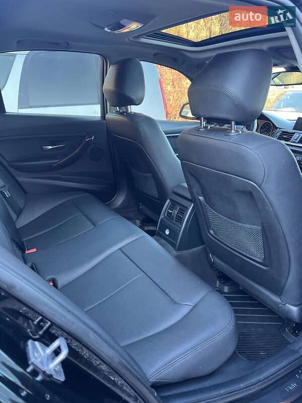 Седан BMW 3 Series 2014 в Львове