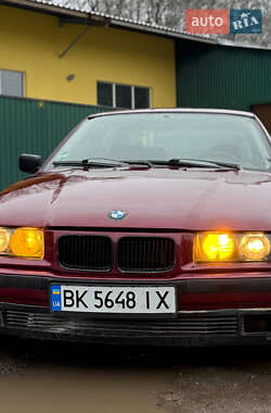 Седан BMW 3 Series 1995 в Ровно