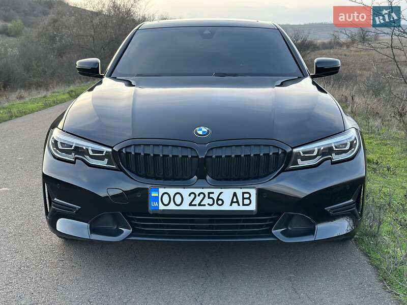Седан BMW 3 Series 2021 в Одессе