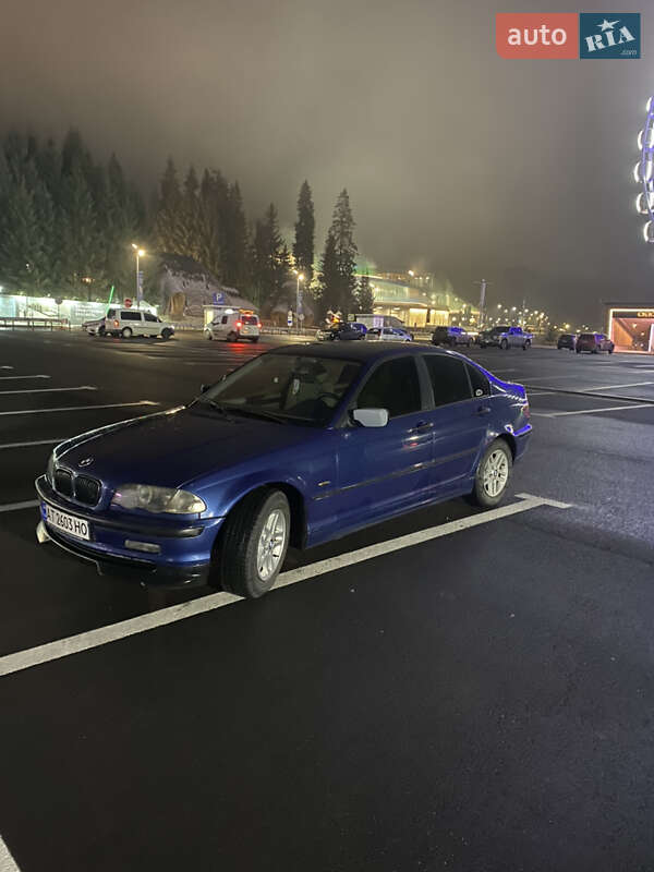 Седан BMW 3 Series 2001 в Надвірній