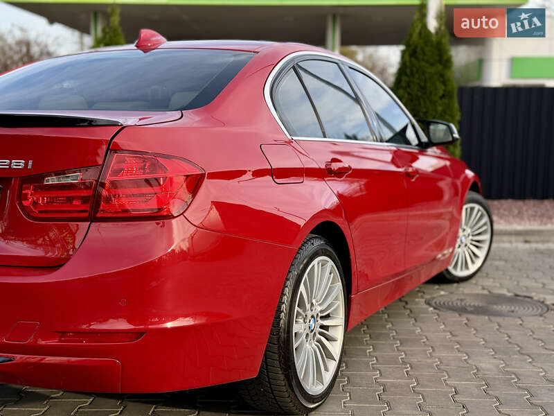 Седан BMW 3 Series 2013 в Киеве