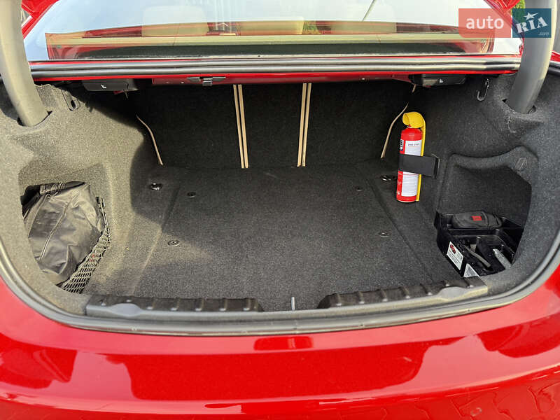 Седан BMW 3 Series 2013 в Киеве