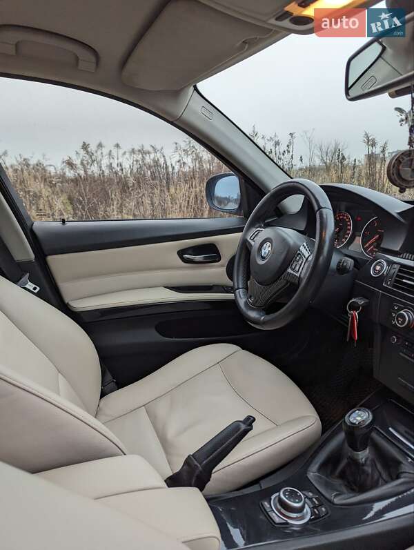 Седан BMW 3 Series 2008 в Ровно фото 16 Седан BMW 3 Series 2008 в Ровно