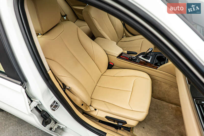 Седан BMW 3 Series 2012 в Киеве