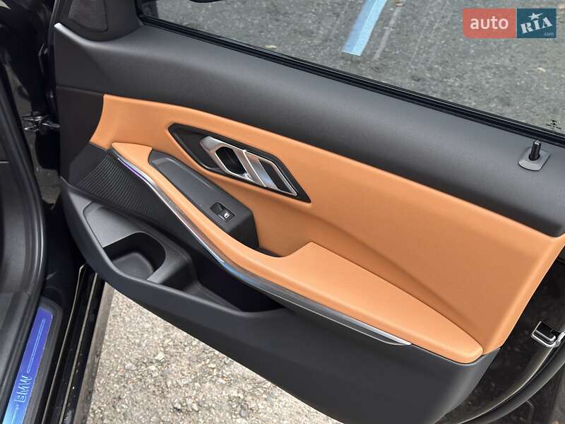 Седан BMW 3 Series 2022 в Одессе