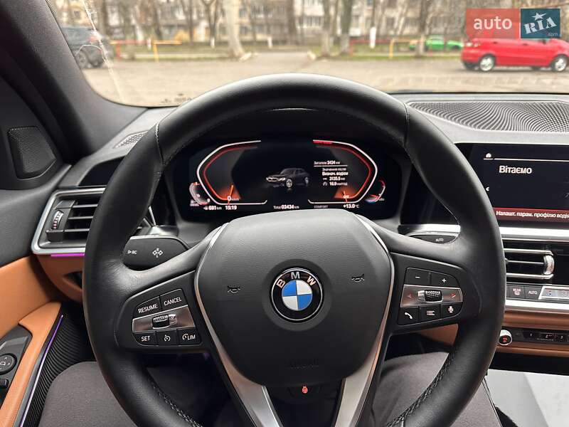 Седан BMW 3 Series 2022 в Одессе