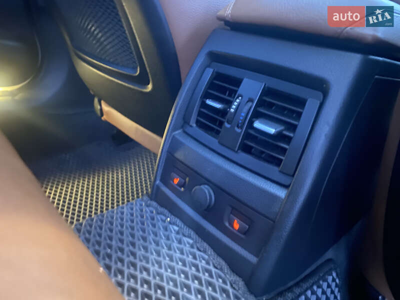 Седан BMW 3 Series 2012 в Полтаве