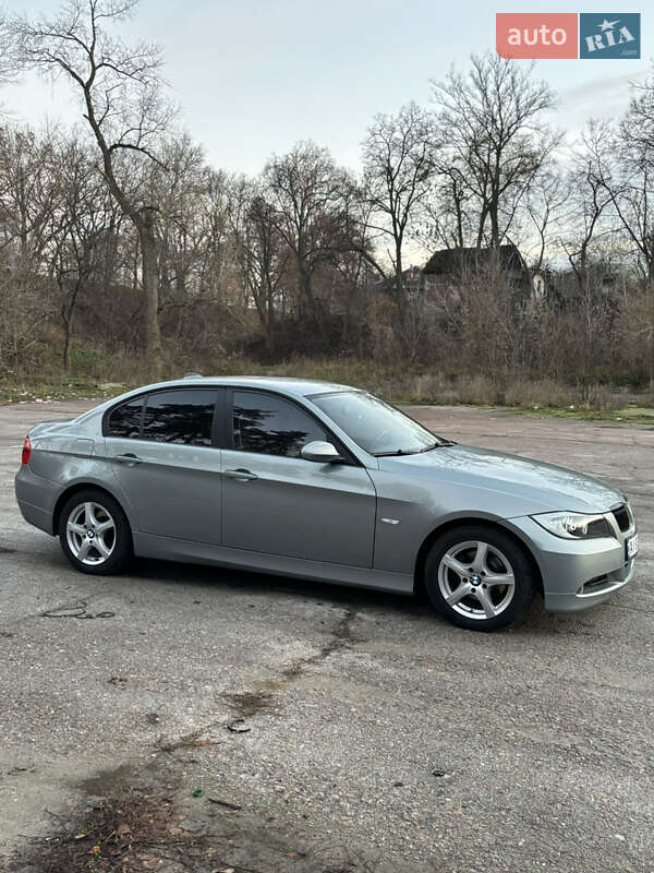 Седан BMW 3 Series 2007 в Чернігові