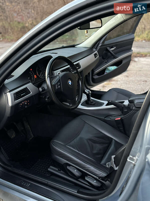 Седан BMW 3 Series 2007 в Чернігові