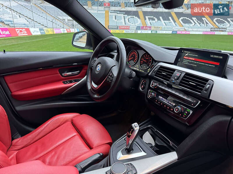 Седан BMW 3 Series 2017 в Одессе