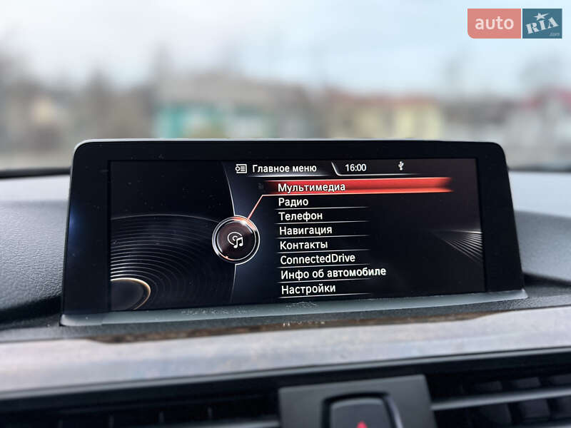 Седан BMW 3 Series 2015 в Калуше