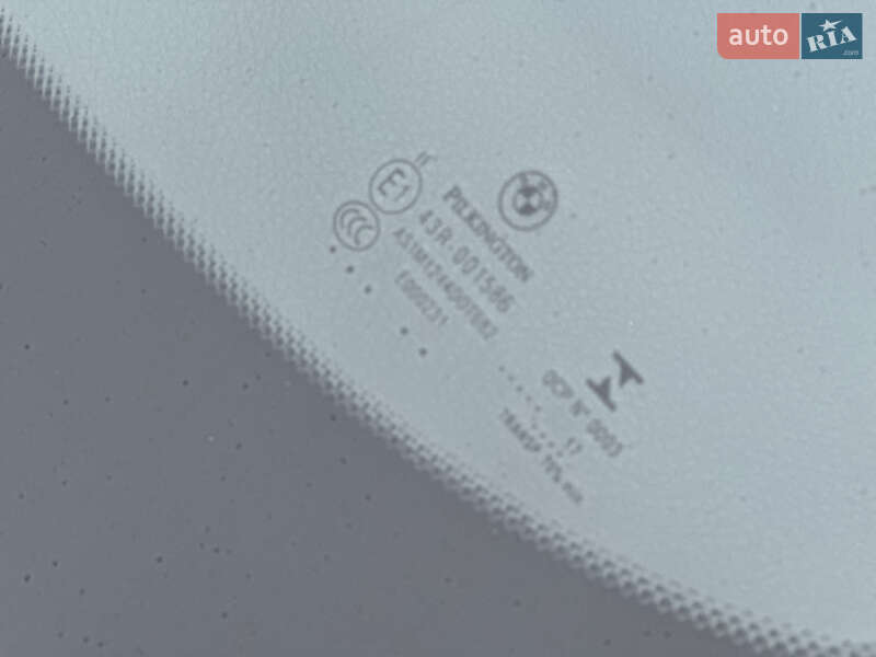 Седан BMW 3 Series 2017 в Кривом Роге