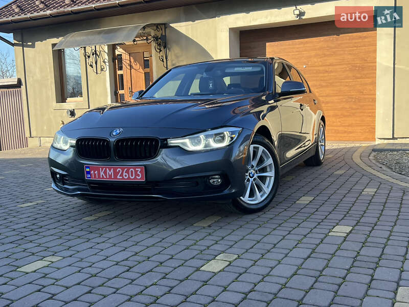 Седан BMW 3 Series 2017 в Косові